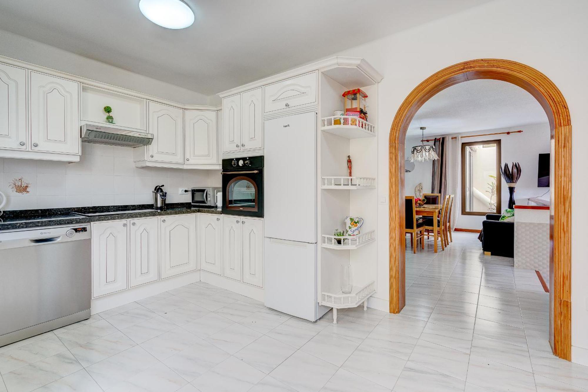 Villa Natali ,Luxury 3-Levels Large Villa On Tenerife, Ocean View, Private Poo L& Barbecue Area Costa Adeje  Luaran gambar